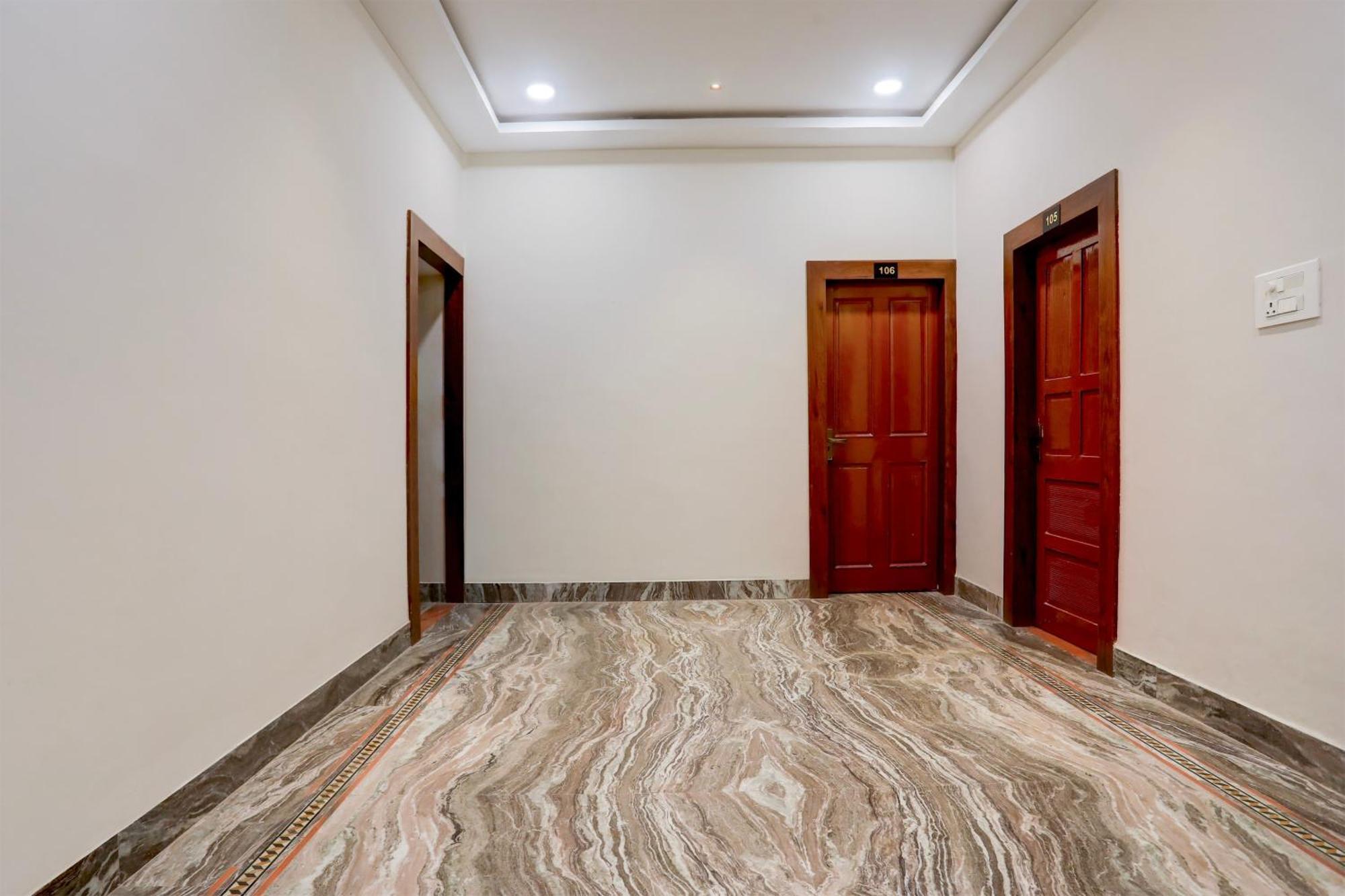 Hotel O Currency Inn Raipur  ภายนอก รูปภาพ